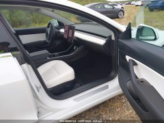 Tesla Model 3 Long Range 2018 8