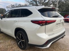 Toyota Highlander XSE 2022 3
