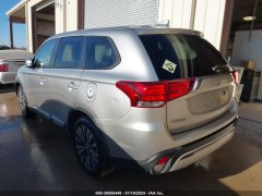 Mitsubishi Outlander SE 2019 7