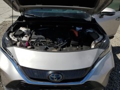 Toyota Venza Limited Hybrid 2021 10