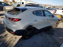 Mazda 3 Premium 2020 3