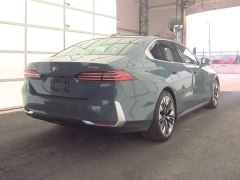 BMW 530i xDrive 2024 2
