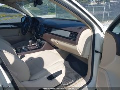 Volkswagen Touareg 2012 5