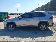 Toyota RAV4 XLE 2024 8