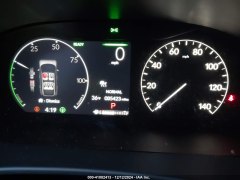 Honda CR-V Touring Hybrid 2024 10