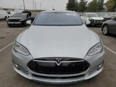 Tesla Model S 70D 2015 1