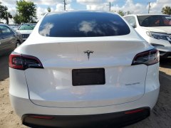 Tesla Model Y Long Range 2023 4