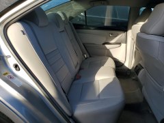 Toyota Camry XLE 2017 9