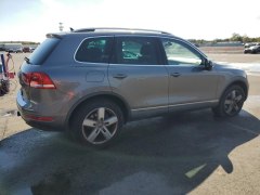 Volkswagen Touareg 2012 3