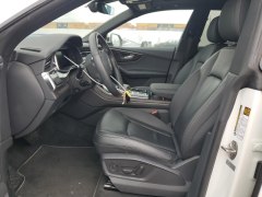 Audi Q8 Premium 2021 6
