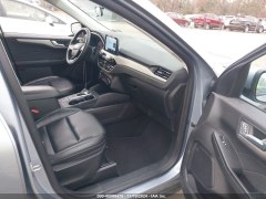 Ford Escape SEL 2022 9