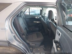 Ford Explorer XLT 2022 11