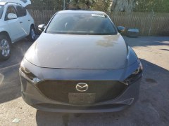 Mazda 3 Premium 2020 1