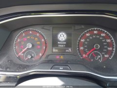 Volkswagen Jetta SE 2019 5