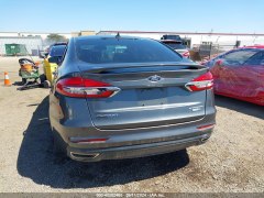 Ford Fusion Titanium 2020 5