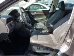 Volkswagen Passat SEL 2022 8