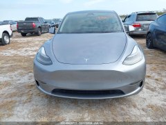 Tesla Model Y Long Range 2024 1