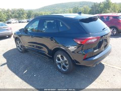 Ford Escape ST-Line 2023 4