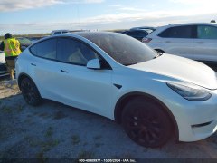 Tesla Model Y Long Range 2022 4