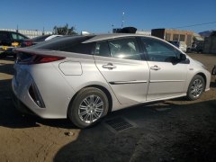 Toyota Prius Prime XLE 2019 3