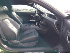 Ford Mustang 2022 4