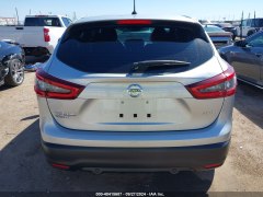 Nissan Rogue Sport S 2022 4 Nissan Rogue Sport S 2022 4