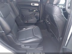 Ford Explorer ST 2022 12
