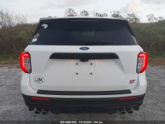Ford Explorer ST 2022 5