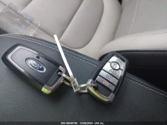 Ford Escape Hybrid Titanium  2020 12