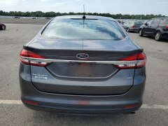 Ford Fusion Plug-in Hybrid SE 2017 4