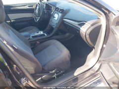 Ford Fusion SE 2019 7