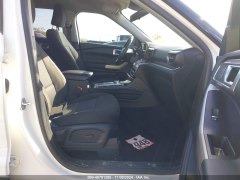 Ford Explorer XLT 2023 9