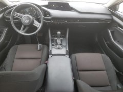 Mazda 3 Base 2022 8