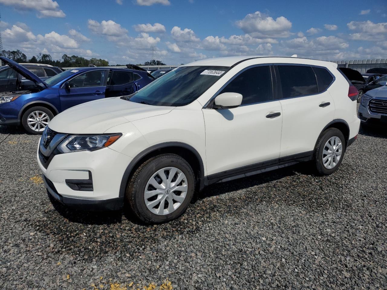 Nissan Rogue S 2017 0 Nissan Rogue S 2017 0