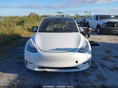 Tesla Model Y Long Range 2022 1