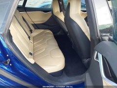 Tesla Model S P85D 2015 10