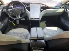 Tesla Model S 60 2014 8