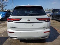 Mitsubishi Outlander SEL 2022 4