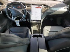 Tesla Model S P90D 2015 8