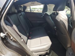 Toyota Venza XLE Hybrid 2022 9
