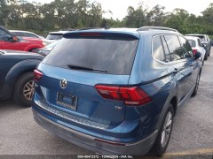 Volkswagen Tiguan SE 2018 4