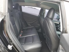 Tesla Model 3 Mid Range 2022 9