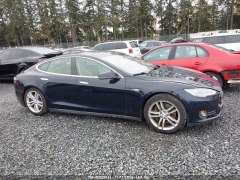 Tesla Model S 85 2012 3