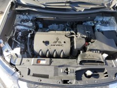 Mitsubishi Outlander SE 2020 11