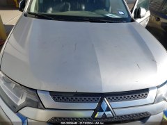 Mitsubishi Outlander SE 2019 2