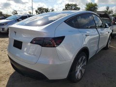 Tesla Model Y Long Range 2023 3