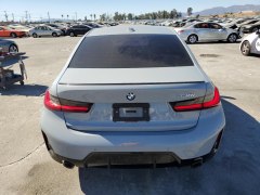 BMW 330i 2023 4