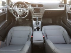 Volkswagen e-Golf SEL 2015 8