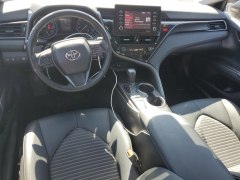 Toyota Camry SE 2022 8