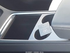 Tesla Model Y Long Range 2022 13